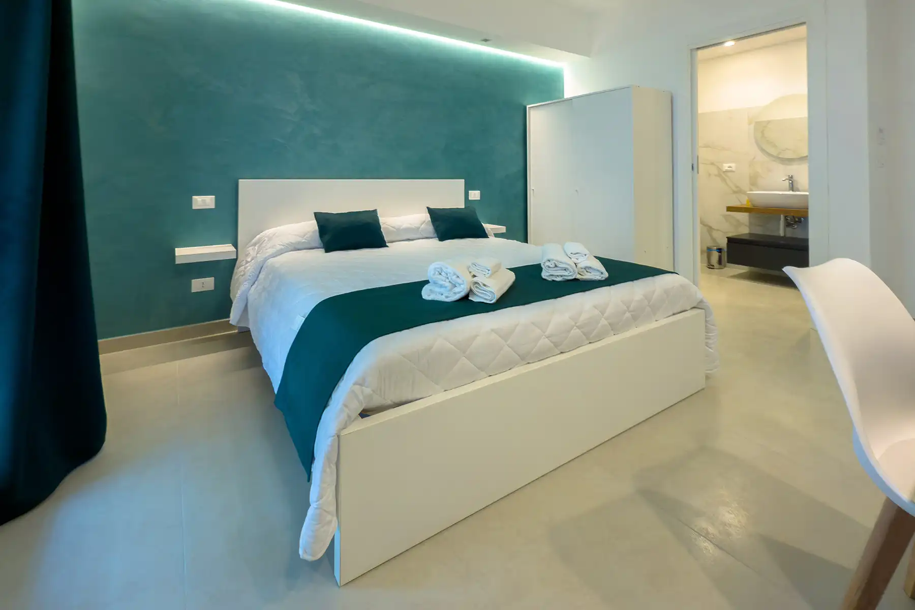 aurabbpachino-camera-luce-letto